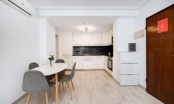 Reventa - Bungalow -
Torrevieja - Aguas Nuevas