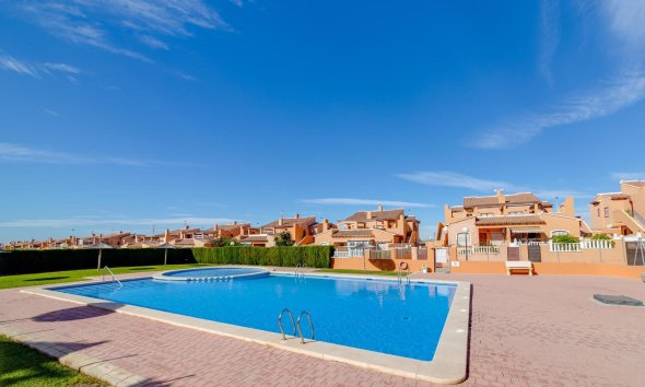 Reventa - Bungalow -
Torrevieja - Aguas Nuevas