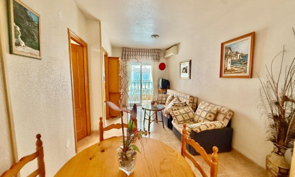 Resale - Apartment -
Torrevieja - Centro