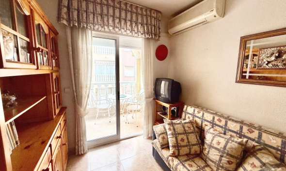 Resale - Apartment -
Torrevieja - Centro