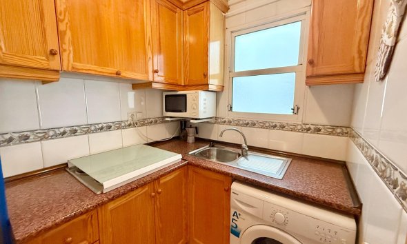 Resale - Apartment -
Torrevieja - Centro