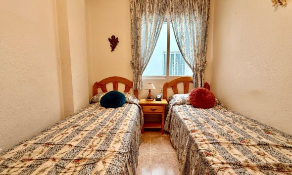 Resale - Apartment -
Torrevieja - Centro