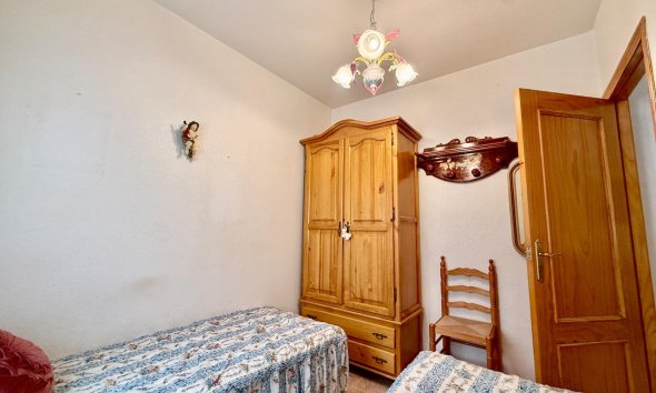 Resale - Apartment -
Torrevieja - Centro