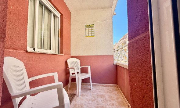 Revente - Apartment -
Torrevieja - Centro