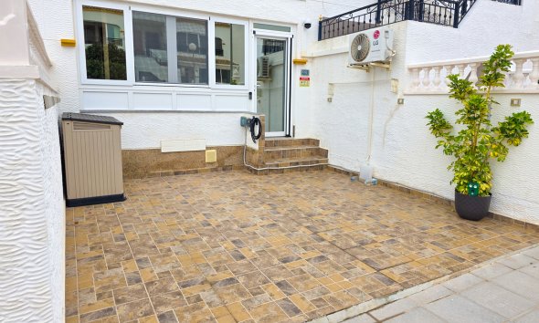 Resale - Apartment -
Vistabella Golf Entre Naranjos - Inland