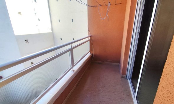 Resale - Apartment -
Torrevieja - Centro