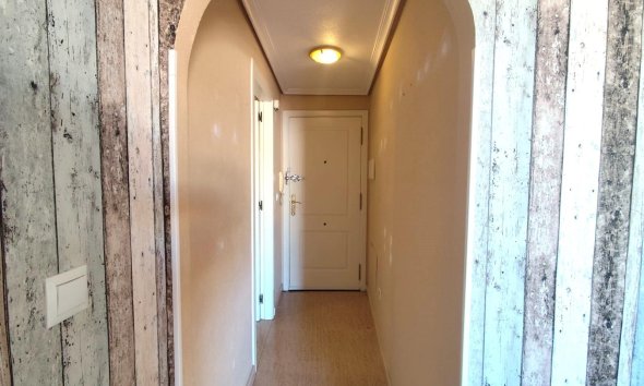 Resale - Apartment -
Torrevieja - Centro