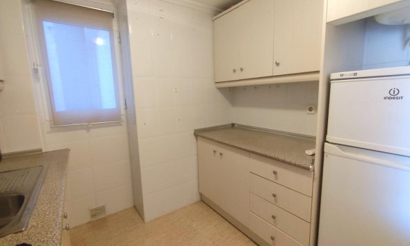 Resale - Apartment -
Torrevieja - Centro