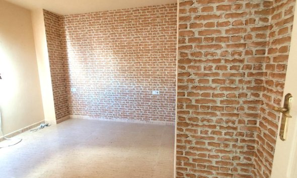 Resale - Apartment -
Torrevieja - Centro