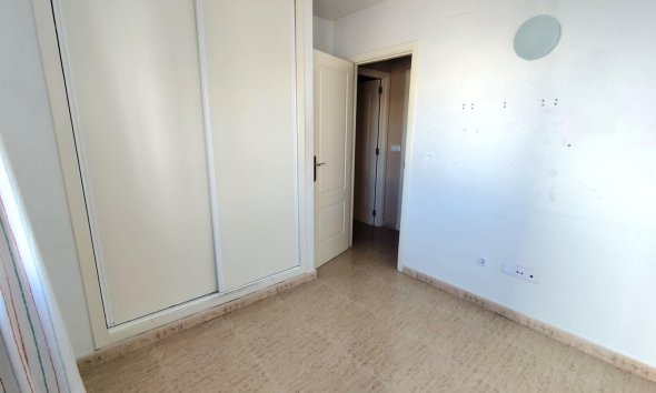 Resale - Apartment -
Torrevieja - Centro