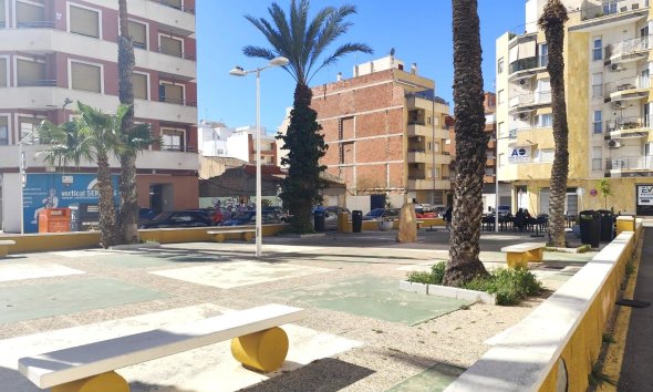 Resale - Apartment -
Torrevieja - Centro
