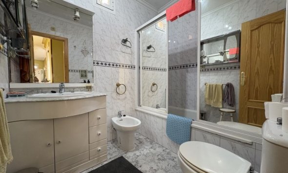 Revente - Apartment -
Torrevieja - Costa Blanca