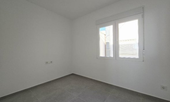 Reventa - Ático -
Torrevieja - Playa del Cura