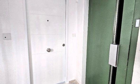 Reventa - Ático -
Torrevieja - Playa del Cura