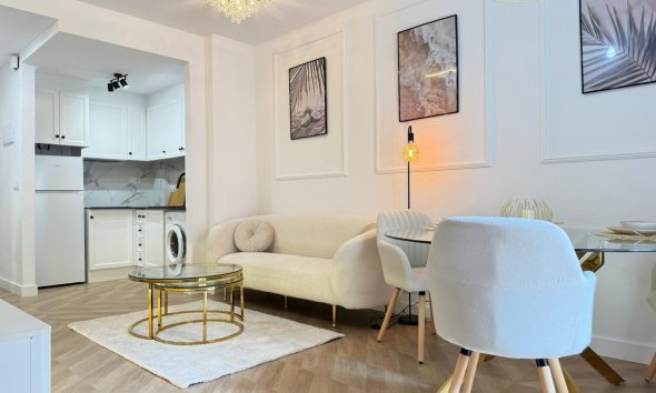 Revente - Apartment -
Torrevieja - Parque de las Naciones