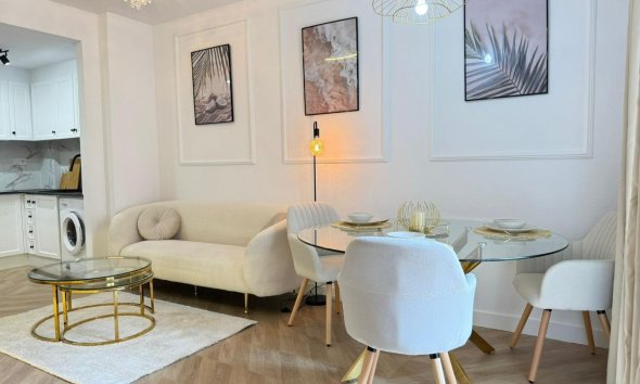 Revente - Apartment -
Torrevieja - Parque de las Naciones