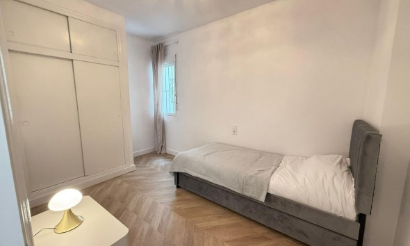 Revente - Apartment -
Torrevieja - Parque de las Naciones