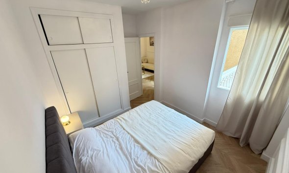 Revente - Apartment -
Torrevieja - Parque de las Naciones