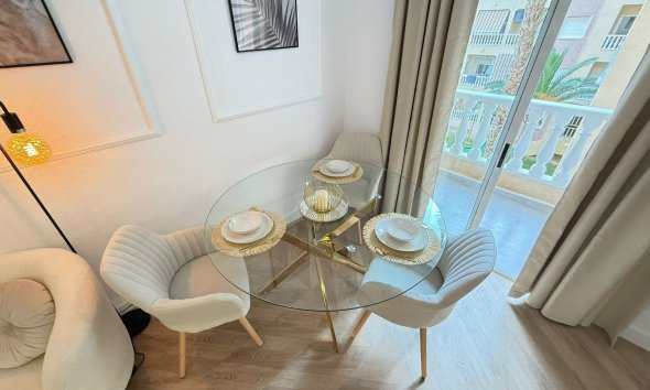 Revente - Apartment -
Torrevieja - Parque de las Naciones