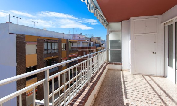 Reventa - Ático -
Torrevieja - Playa del Cura