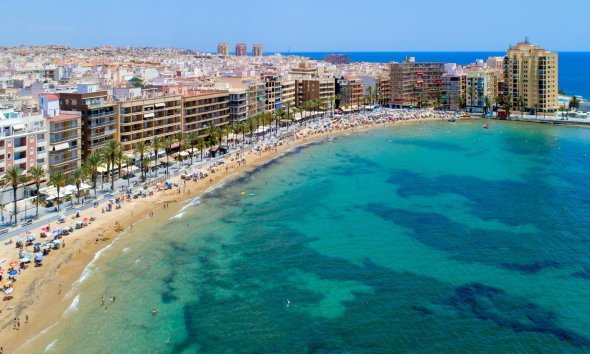 Reventa - Ático -
Torrevieja - Playa del Cura