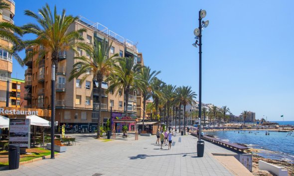 Reventa - Ático -
Torrevieja - Playa del Cura