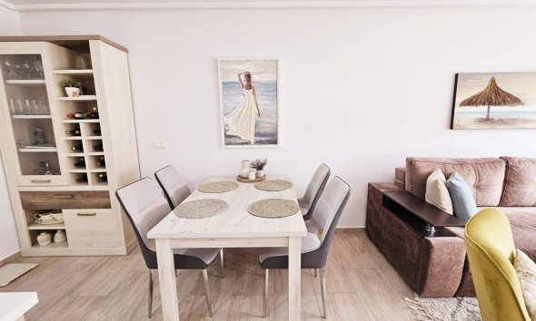 Reventa - Duplex -
Torrevieja - La Siesta