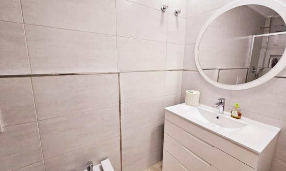 Reventa - Duplex -
Torrevieja - La Siesta