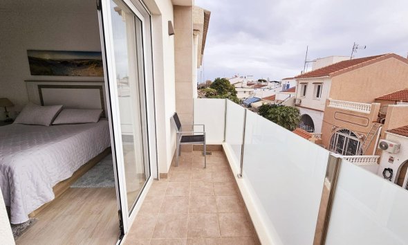 Reventa - Duplex -
Torrevieja - La Siesta