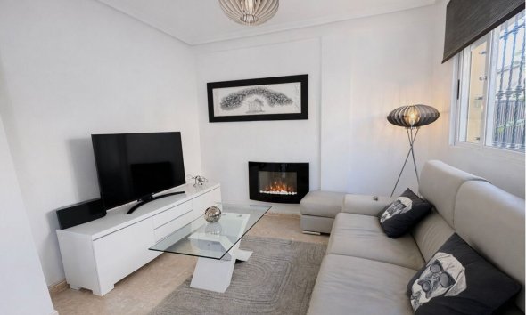 Revente - Quad House -
La Zenia - Costa Blanca