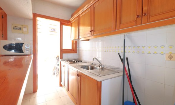 Reventa - Apartment -
Torrevieja - La Veleta
