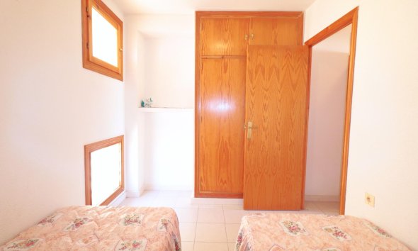 Reventa - Apartment -
Torrevieja - La Veleta