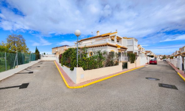 Reventa - Town House -
Orihuela Costa - Costa Blanca