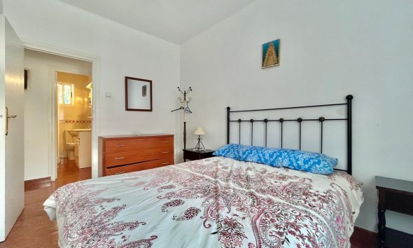 Revente - Apartment -
Torrevieja - Estacion De Autobuses