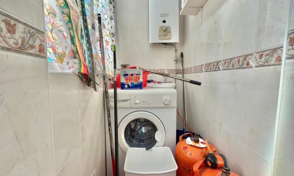 Revente - Apartment -
Torrevieja - Estacion De Autobuses