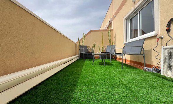 Reventa - Ático -
Torrevieja - Centro