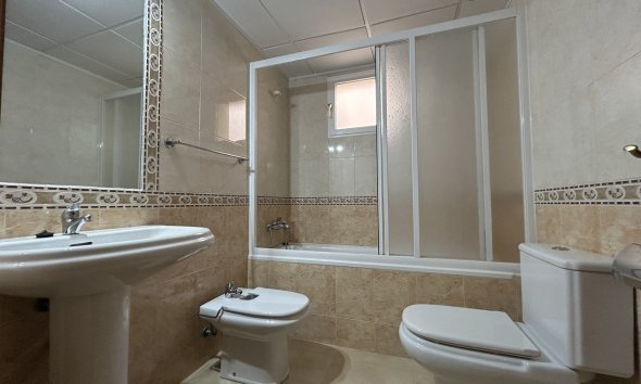 Revente - Apartment -
2778 - Inland