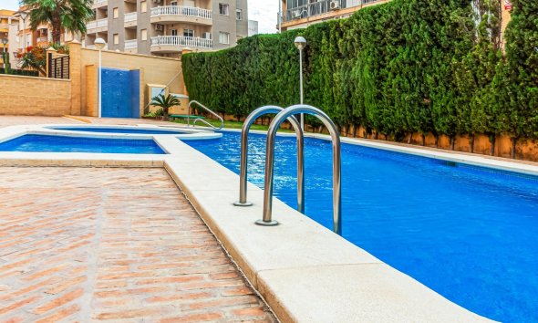 Resale - Apartment -
Torrevieja - Playa de los Locos