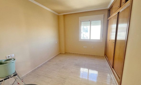 Reventa - Ático -
Guardamar del Segura - Puerto Deportivo