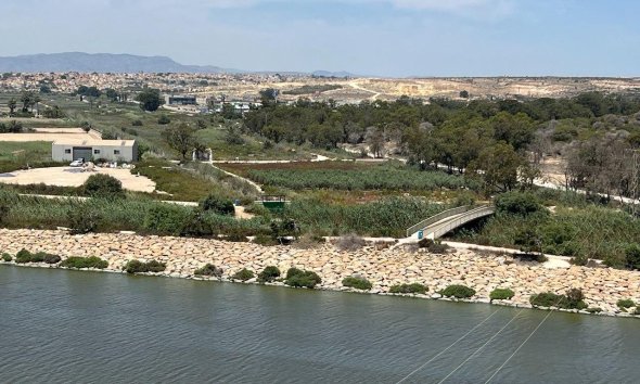 Reventa - Ático -
Guardamar del Segura - Puerto Deportivo