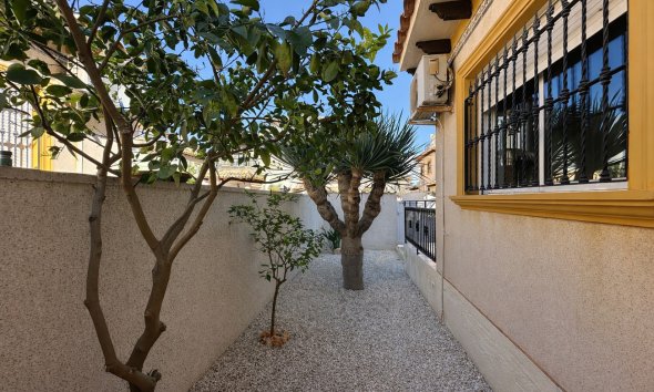 Revente - Quad House -
Orihuela Costa - Villa's San Jose IV