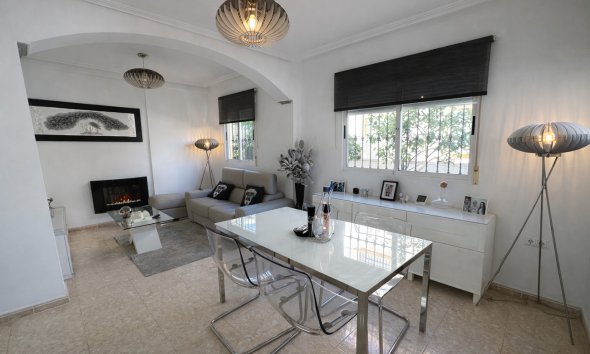 Revente - Quad House -
Orihuela Costa - Villa's San Jose IV