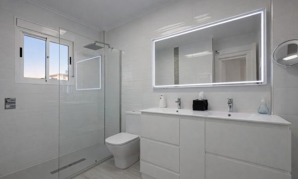 Revente - Quad House -
Orihuela Costa - Villa's San Jose IV