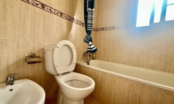 Resale - Bungalow -
San Fulgencio - La Marina