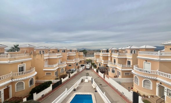Resale - Bungalow -
San Fulgencio - La Marina