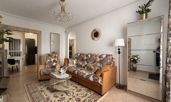 Revente - Apartment -
Torrevieja - Urb. Calas Blancas III