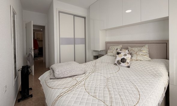 Reventa - Apartment -
Torrevieja - Urb. Calas Blancas III