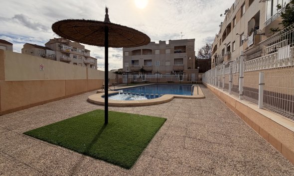 Reventa - Apartment -
Torrevieja - Urb. Calas Blancas III