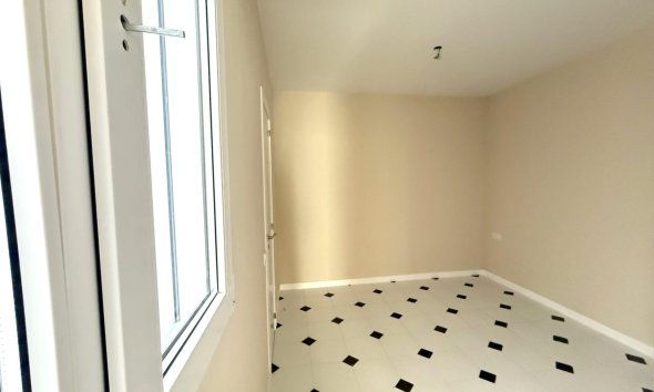 Reventa - Apartment -
Torrevieja - Centro