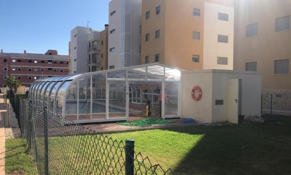 Revente - Apartment -
Villamartin